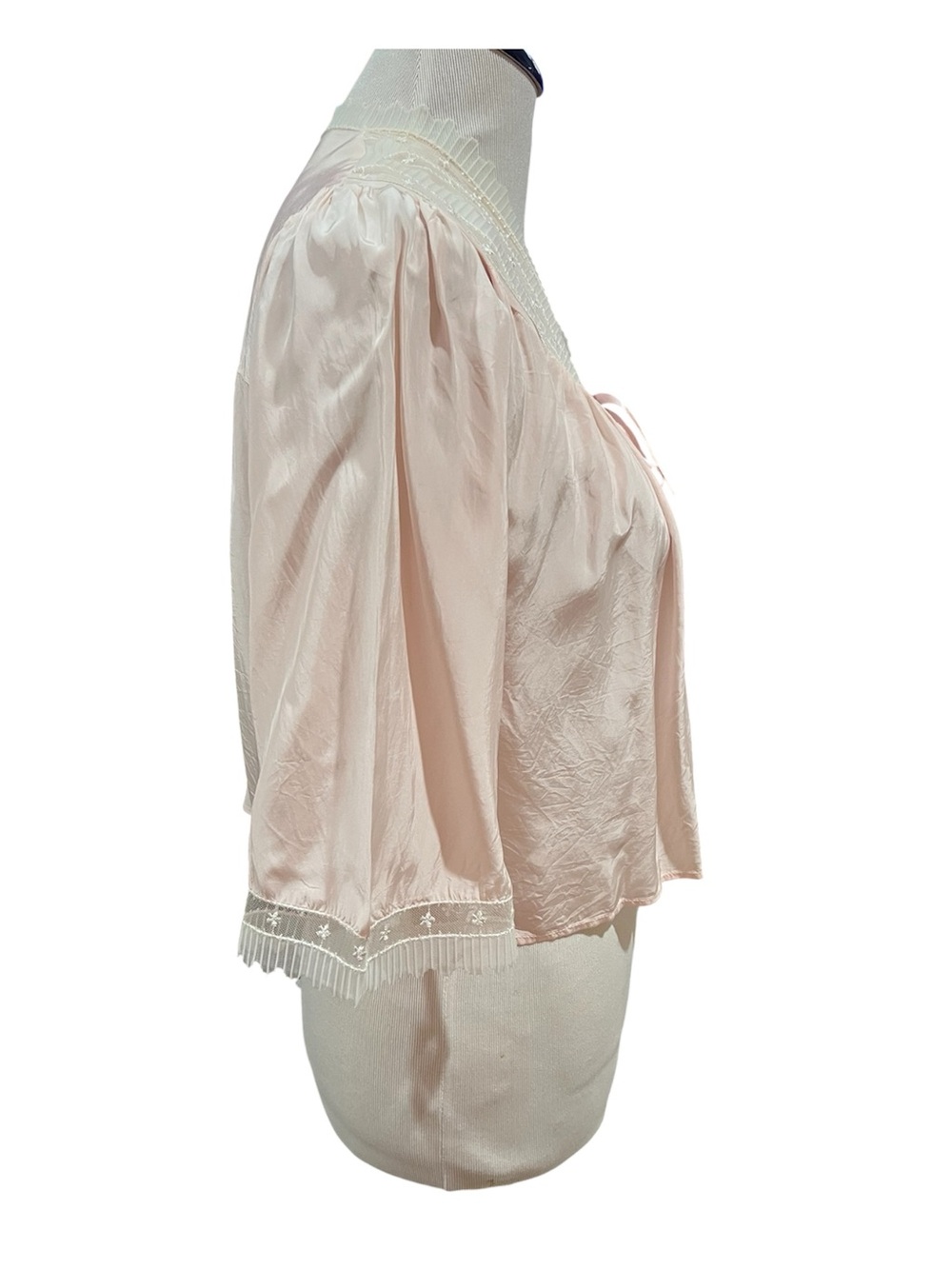 Vintage Dora Gottlieb 50s Dainty Tie Front Nylon Lingerie Bed Jacket Size Small - Picture 3 of 5